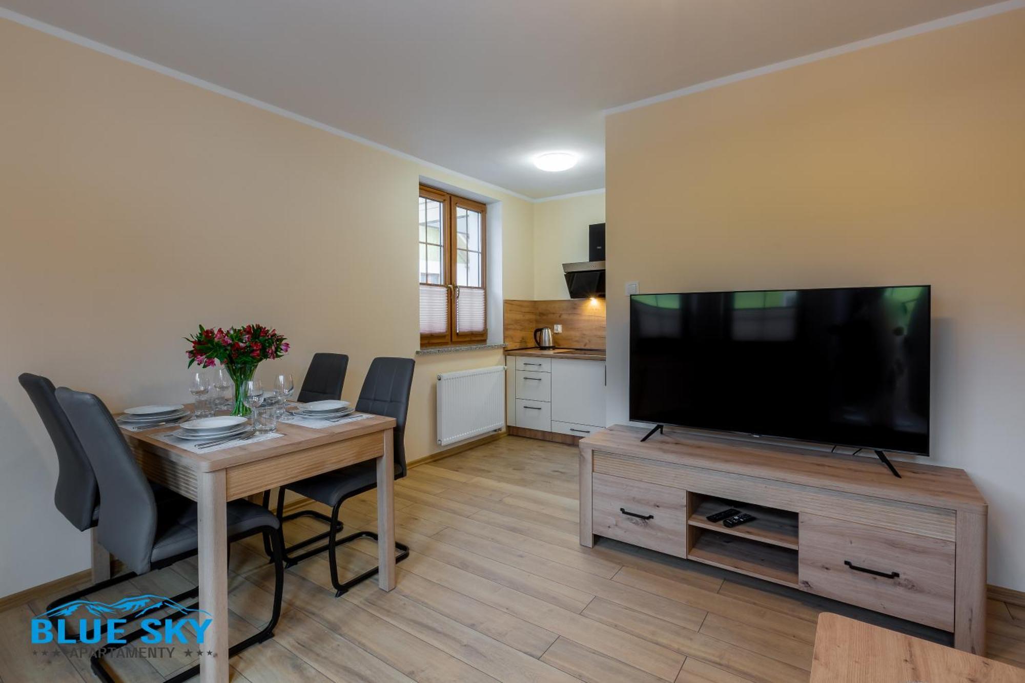 Apartamenty Bluesky - Nad Lomnica15 - Centrum Karpacza, Blisko Deptaka Rum bild