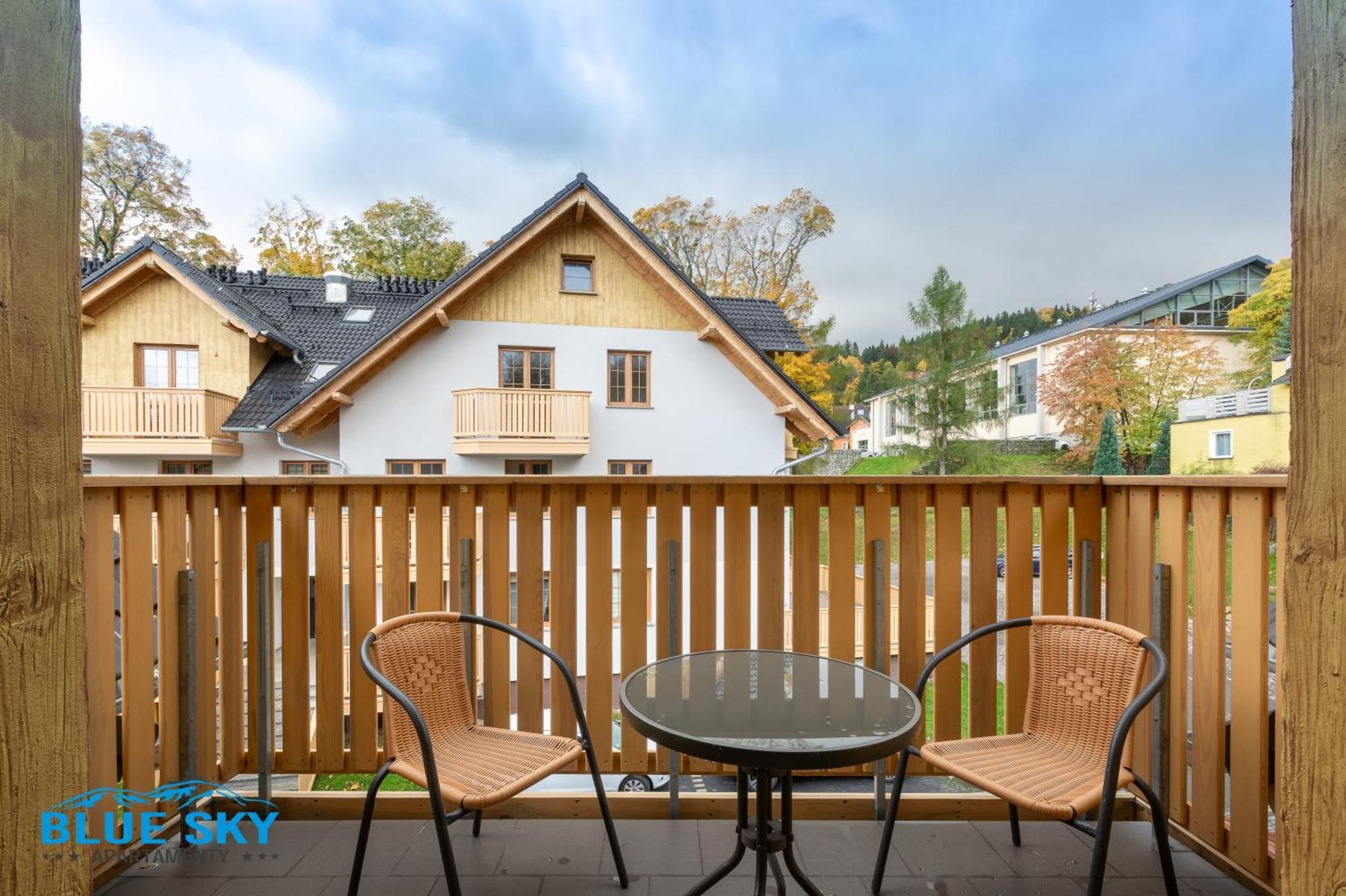 Apartamenty Bluesky - Nad Lomnica15 - Centrum Karpacza, Blisko Deptaka Rum bild